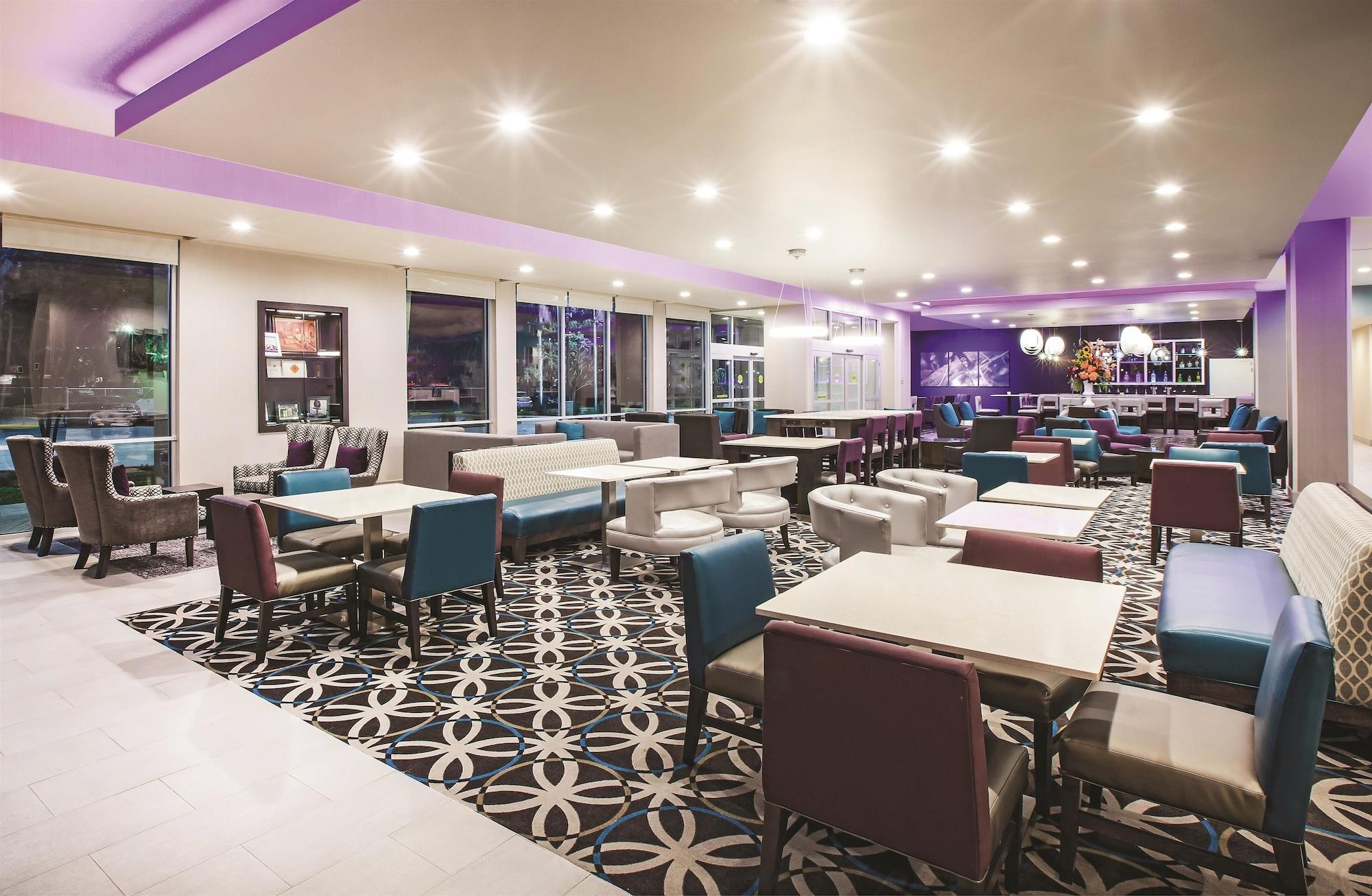 La Quinta By Wyndham Mcallen La Plaza Mall Eksteriør billede