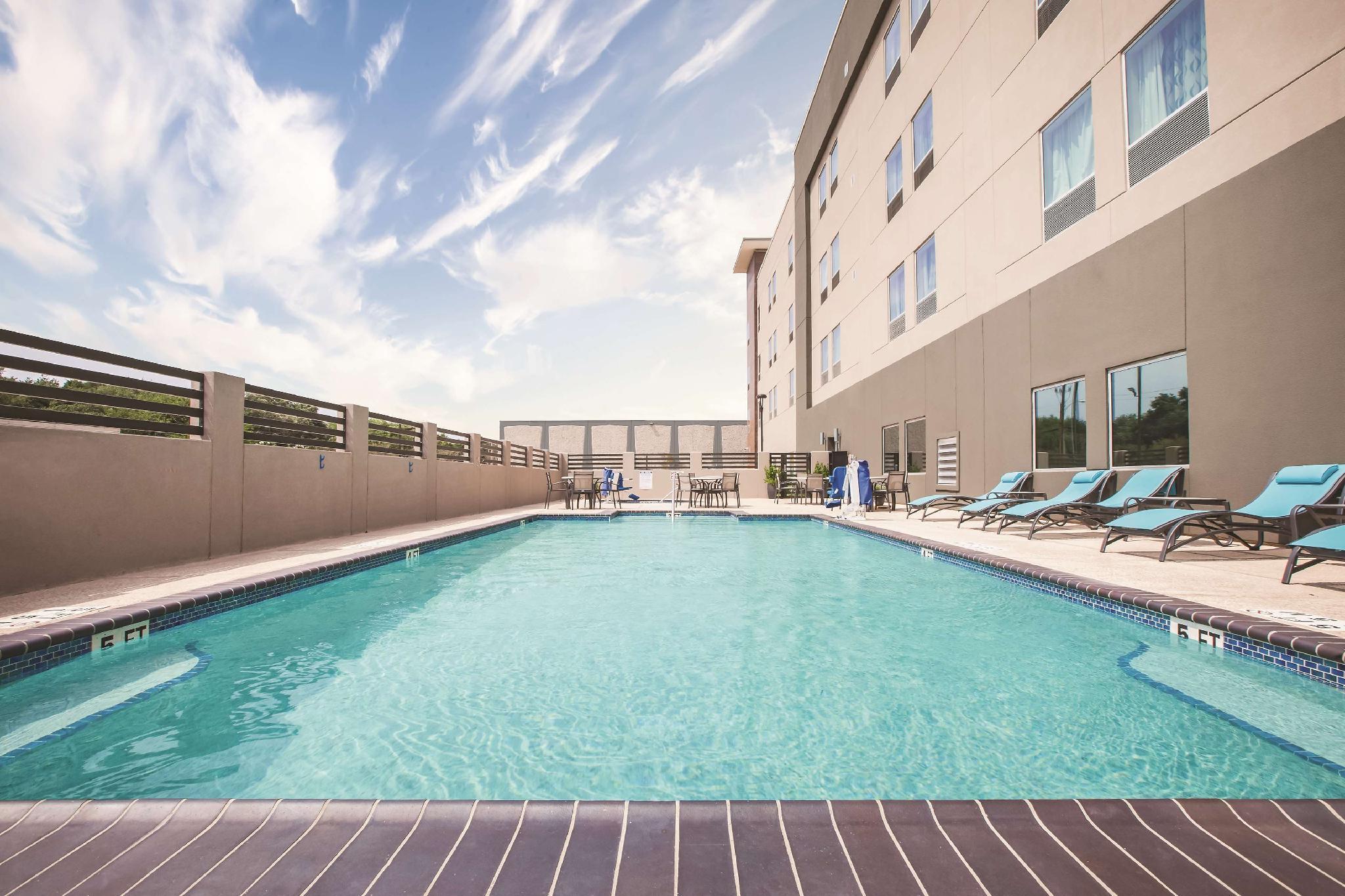 La Quinta By Wyndham Mcallen La Plaza Mall Eksteriør billede