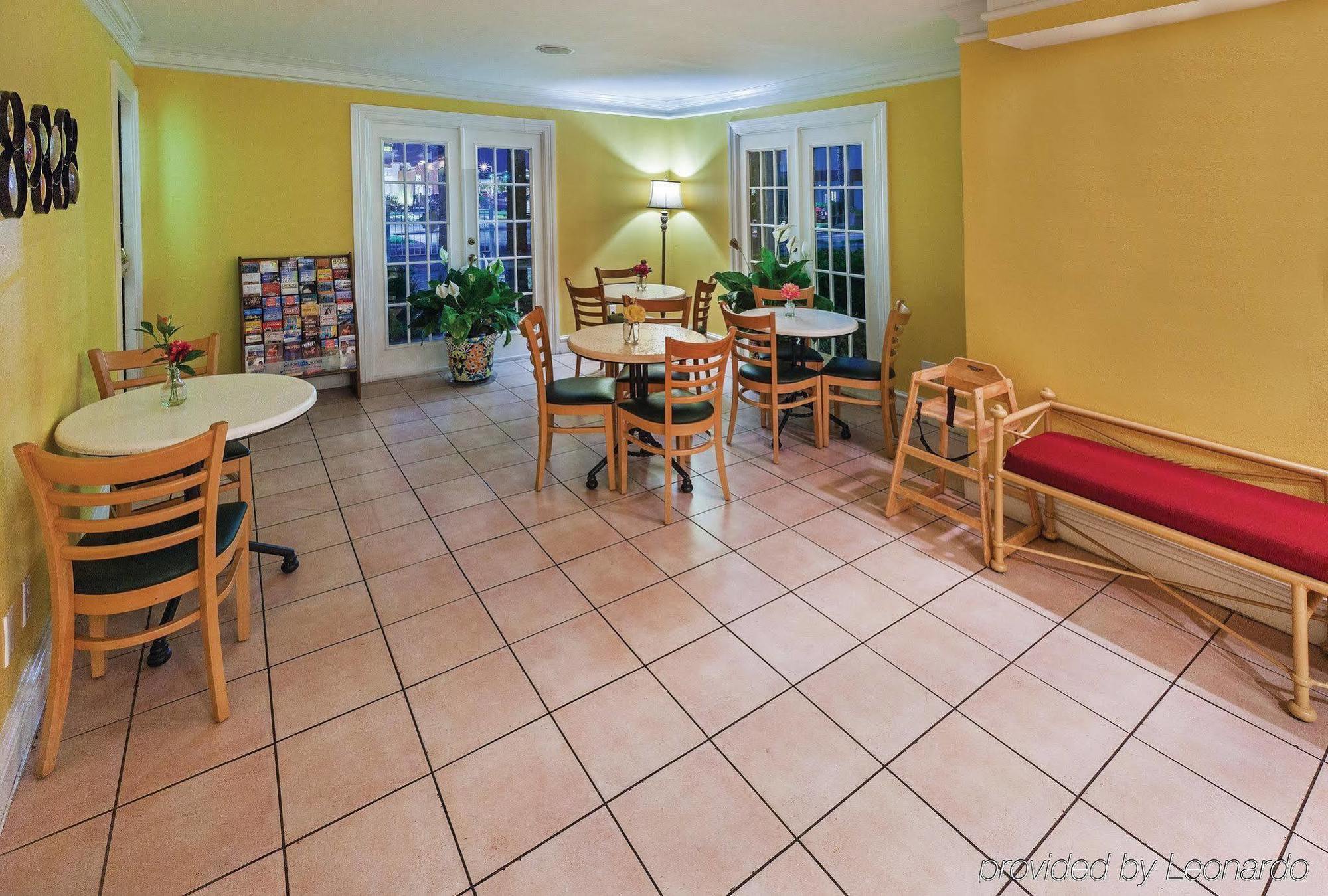 La Quinta By Wyndham Mcallen La Plaza Mall Eksteriør billede