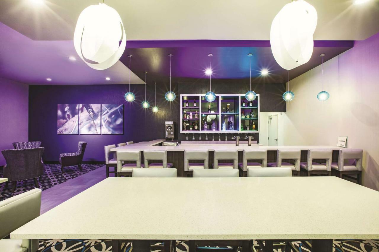 La Quinta By Wyndham Mcallen La Plaza Mall Eksteriør billede