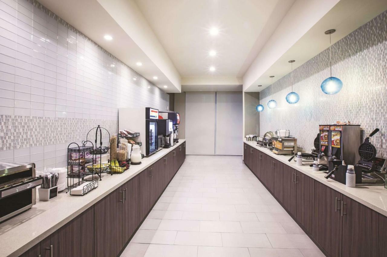La Quinta By Wyndham Mcallen La Plaza Mall Eksteriør billede