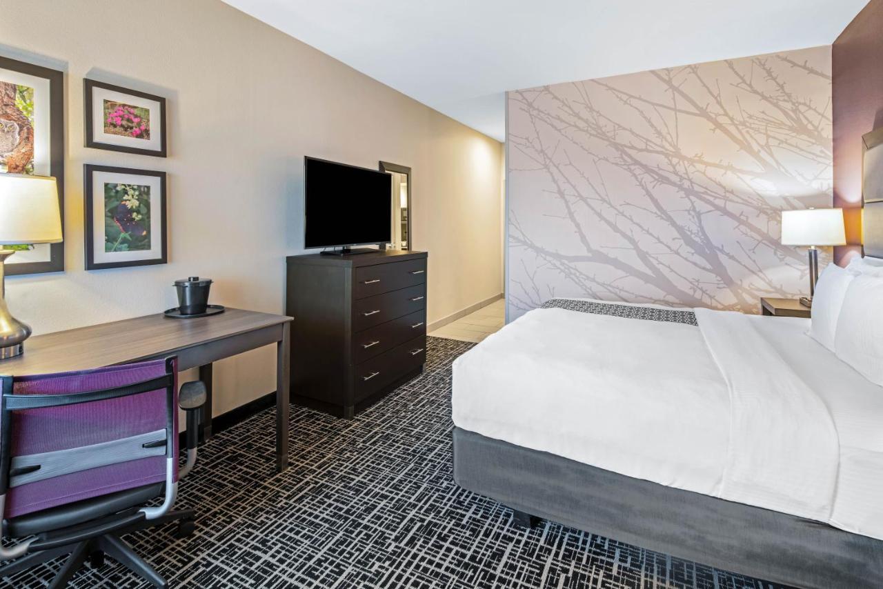 La Quinta By Wyndham Mcallen La Plaza Mall Eksteriør billede