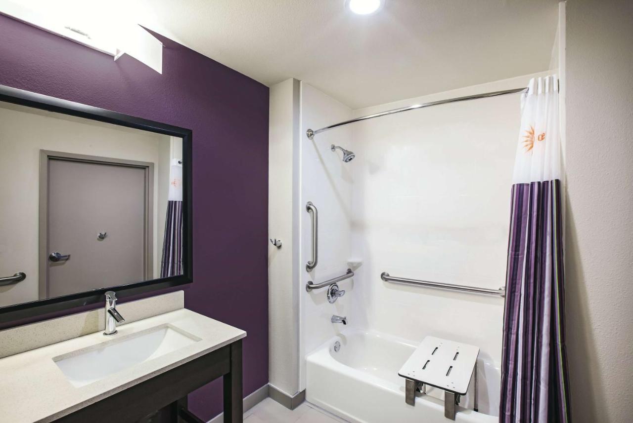 La Quinta By Wyndham Mcallen La Plaza Mall Eksteriør billede